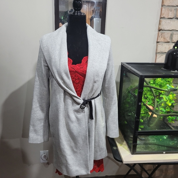 Stunning NWOT Light Grey Wool Coat Made in Spain - Picture 1 of 6